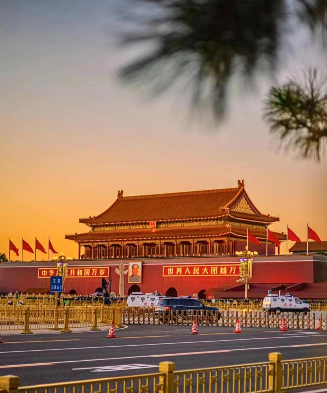 Beijing Tangfu Nanluoguxiang Wang Fu Jing Forbidden City Snack Street Hotel,1 Stop Walking To Airport Express,3 Stop To Tiananmen&Free Laundry Dry Service &Professional Free Tour Ticket Service With English Speaking Staff מראה חיצוני תמונה