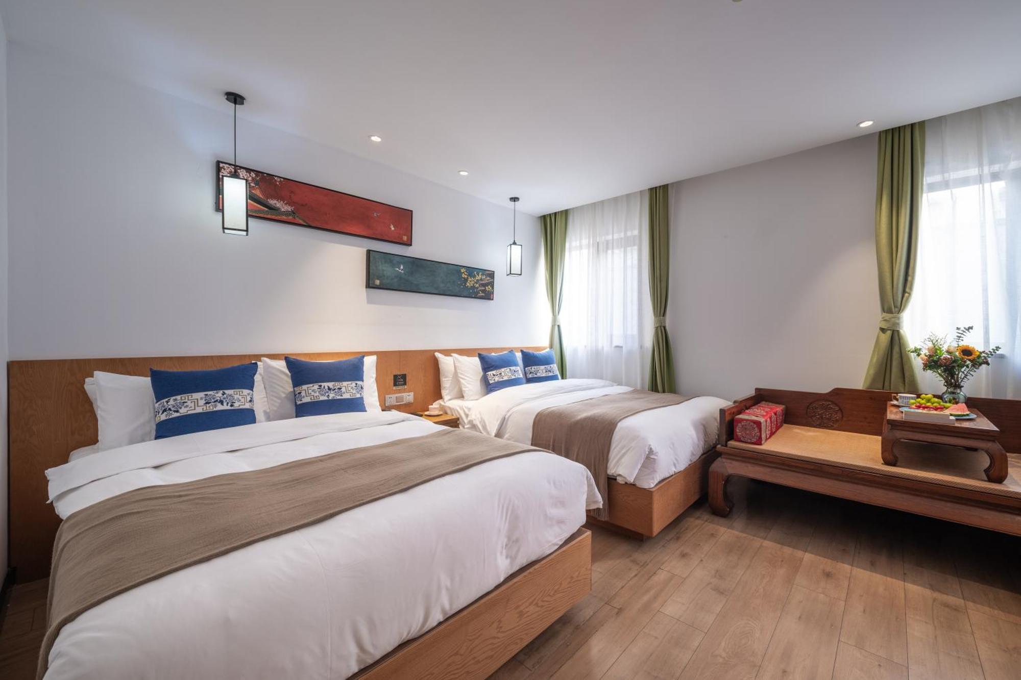 Beijing Tangfu Nanluoguxiang Wang Fu Jing Forbidden City Snack Street Hotel,1 Stop Walking To Airport Express,3 Stop To Tiananmen&Free Laundry Dry Service &Professional Free Tour Ticket Service With English Speaking Staff מראה חיצוני תמונה
