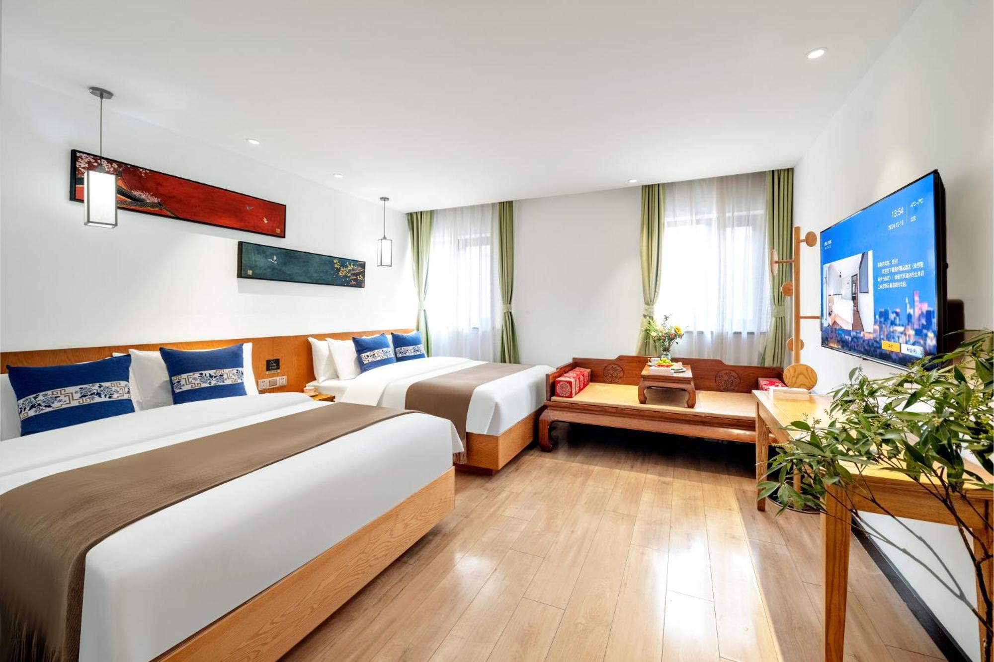 Beijing Tangfu Nanluoguxiang Wang Fu Jing Forbidden City Snack Street Hotel,1 Stop Walking To Airport Express,3 Stop To Tiananmen&Free Laundry Dry Service &Professional Free Tour Ticket Service With English Speaking Staff מראה חיצוני תמונה