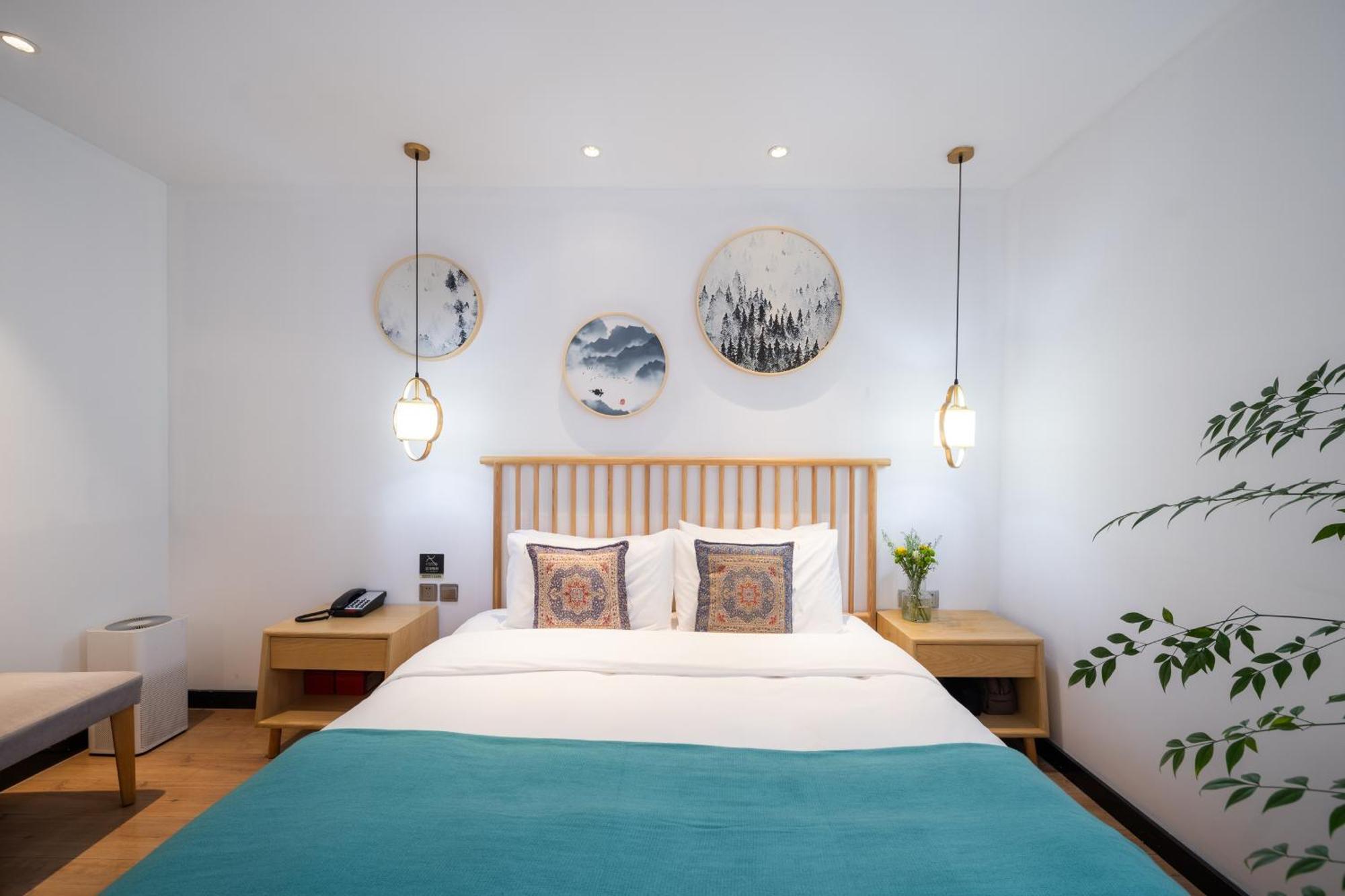 Beijing Tangfu Nanluoguxiang Wang Fu Jing Forbidden City Snack Street Hotel,1 Stop Walking To Airport Express,3 Stop To Tiananmen&Free Laundry Dry Service &Professional Free Tour Ticket Service With English Speaking Staff מראה חיצוני תמונה